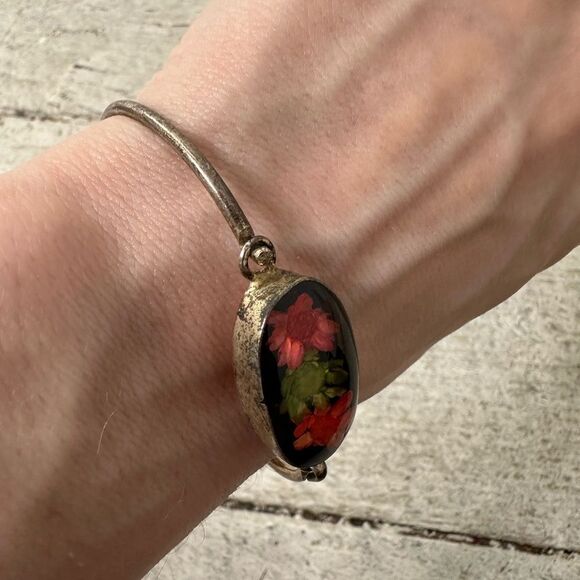 Vintage Mexican Alpaca Silver Pressed Flower Bangle Bracelet - Picture 4 of 8